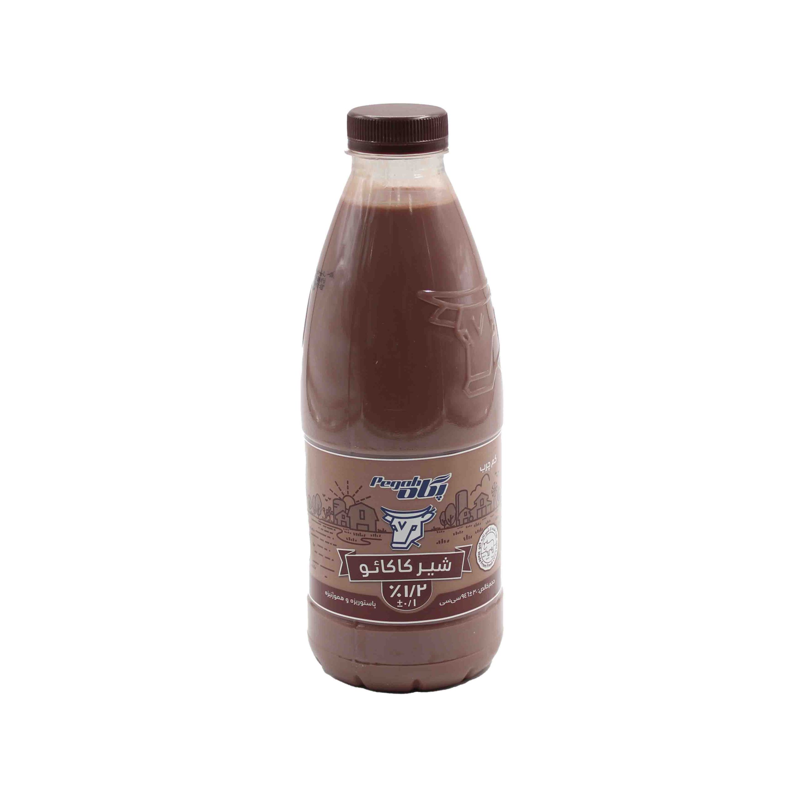 پگاه شیر کاکائو پاستوریزه بطری 946 سی سی 1/2 درصد